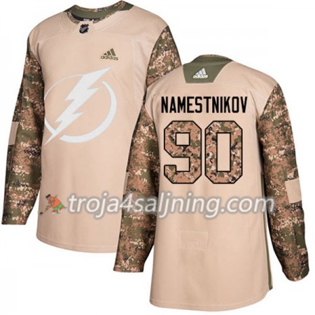Tampa Bay Lightning tröja Vladislav Namestnikov 90 Adidas 2017-2018 Camo Veterans Day Practice Authentic - NHL Tröjor Herr Tampa Bay Lightning tröja Vladislav Namestnikov 90 Adidas 2017-2018 Camo Veterans Day Practice Authentic - NHL Tröjor Herr